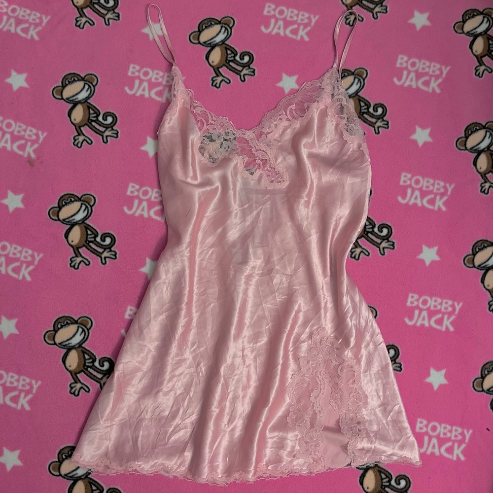 Y2k 2000s baby pink coquette dollete VS lace slip dress